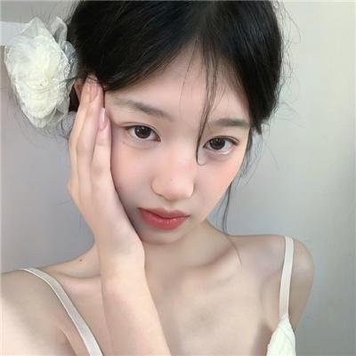 好麻烦,每天都要谈恋爱